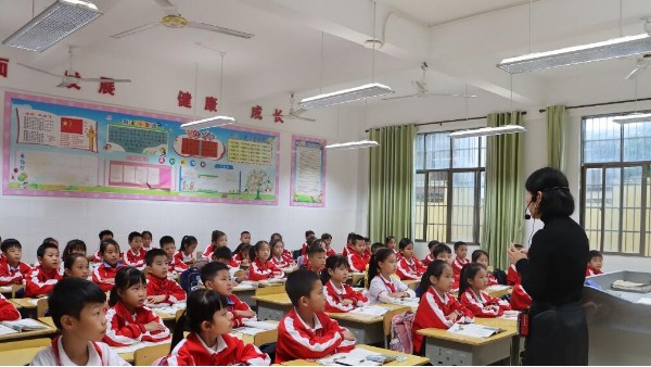 政策倒計時！全國<i style='color:red'>教室照明改造</i>招投標(biāo)進(jìn)入黃金50天