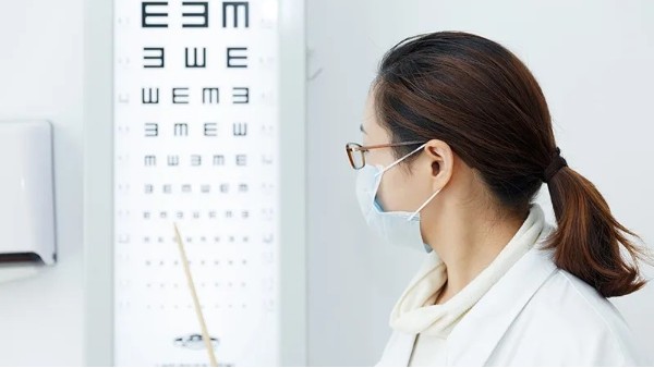 如何通過教室照明，做好青少年的近視防控？
